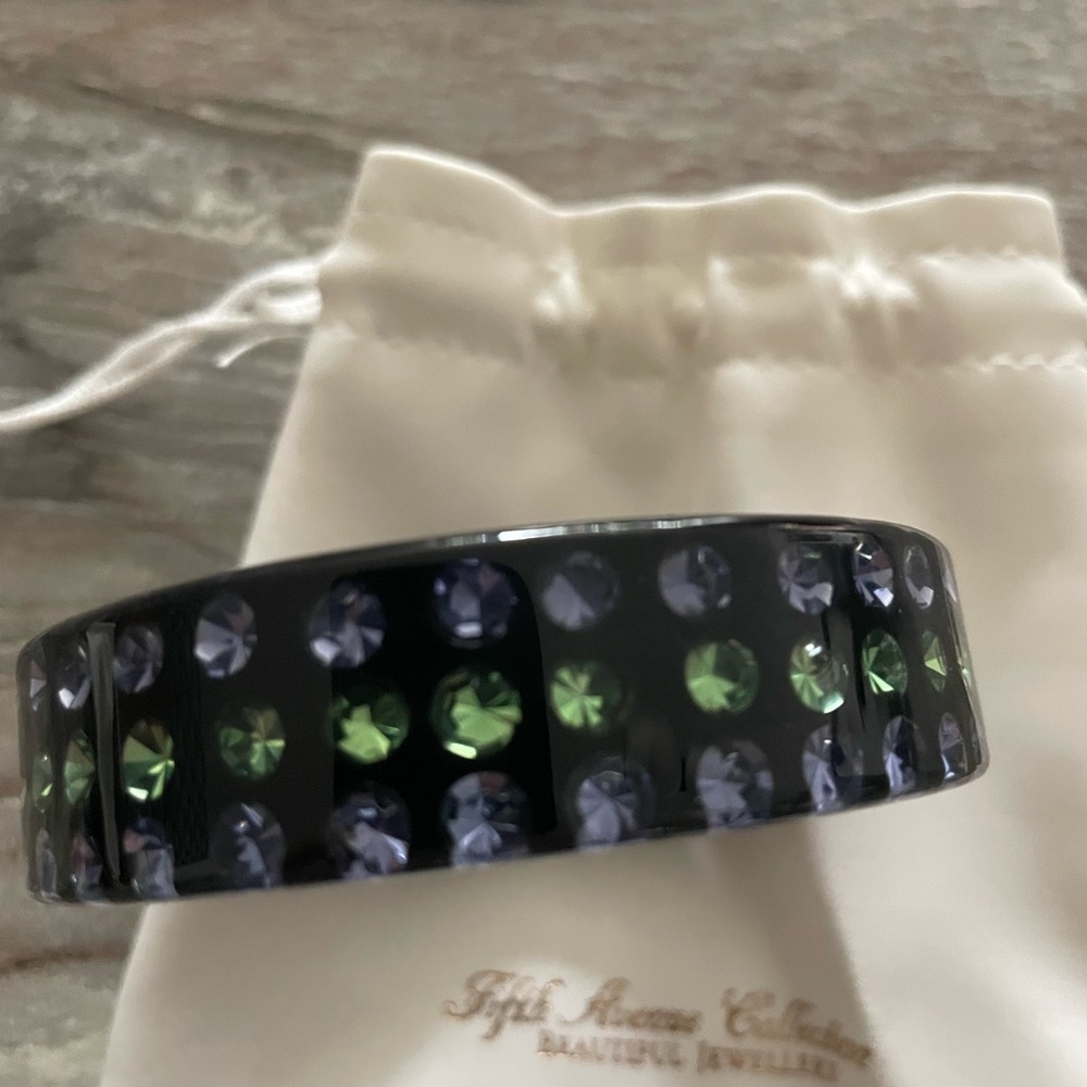 Elegant Black Bracelet with Multicolor Accents - Picture 2 of 3